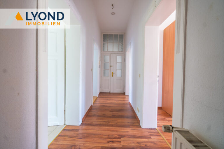Hübsche 2 ZKB Wohnung mit eigenem Garten und Küche!
